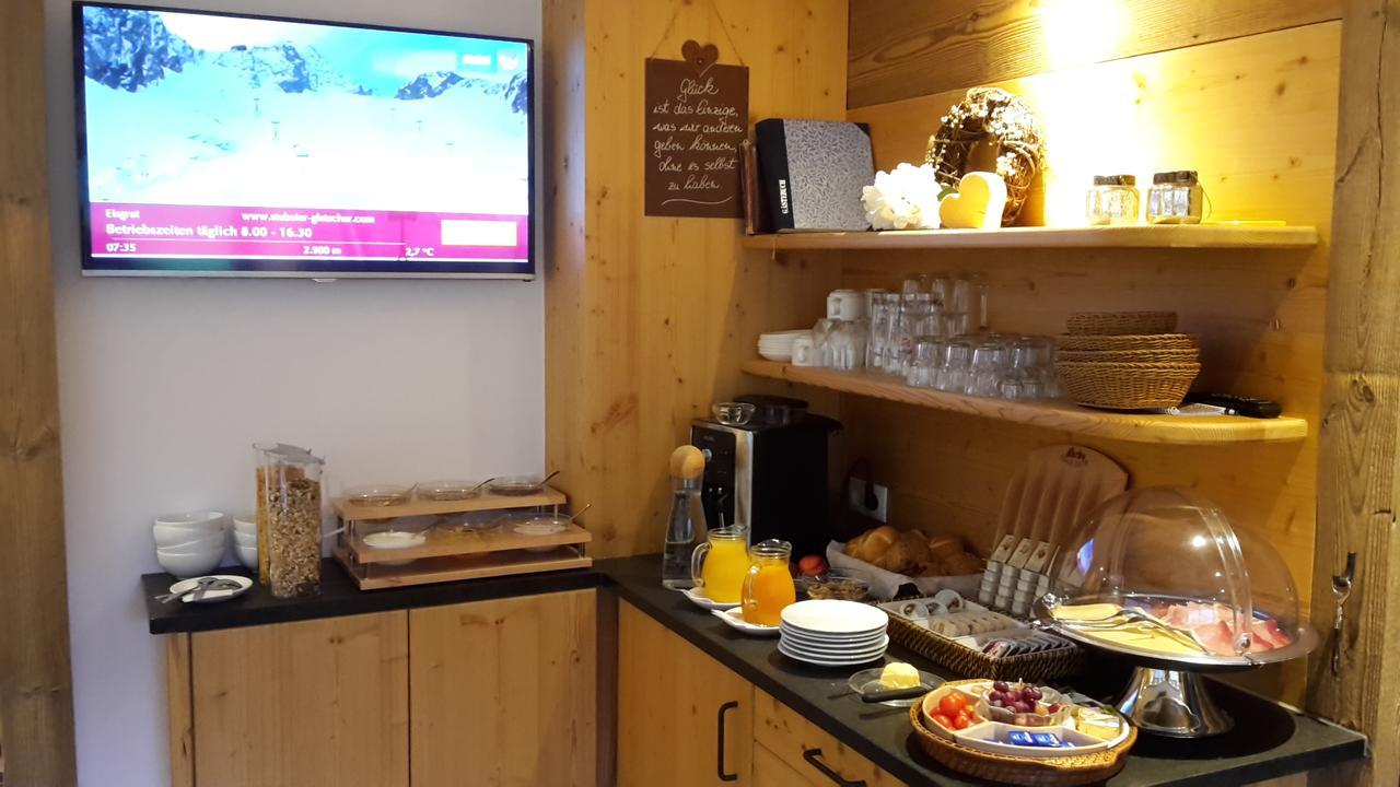 豪斯芬布里克酒店 施图拜河谷新施蒂夫特 外观 照片
